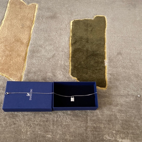 Swarovski - Picture 6 of 6